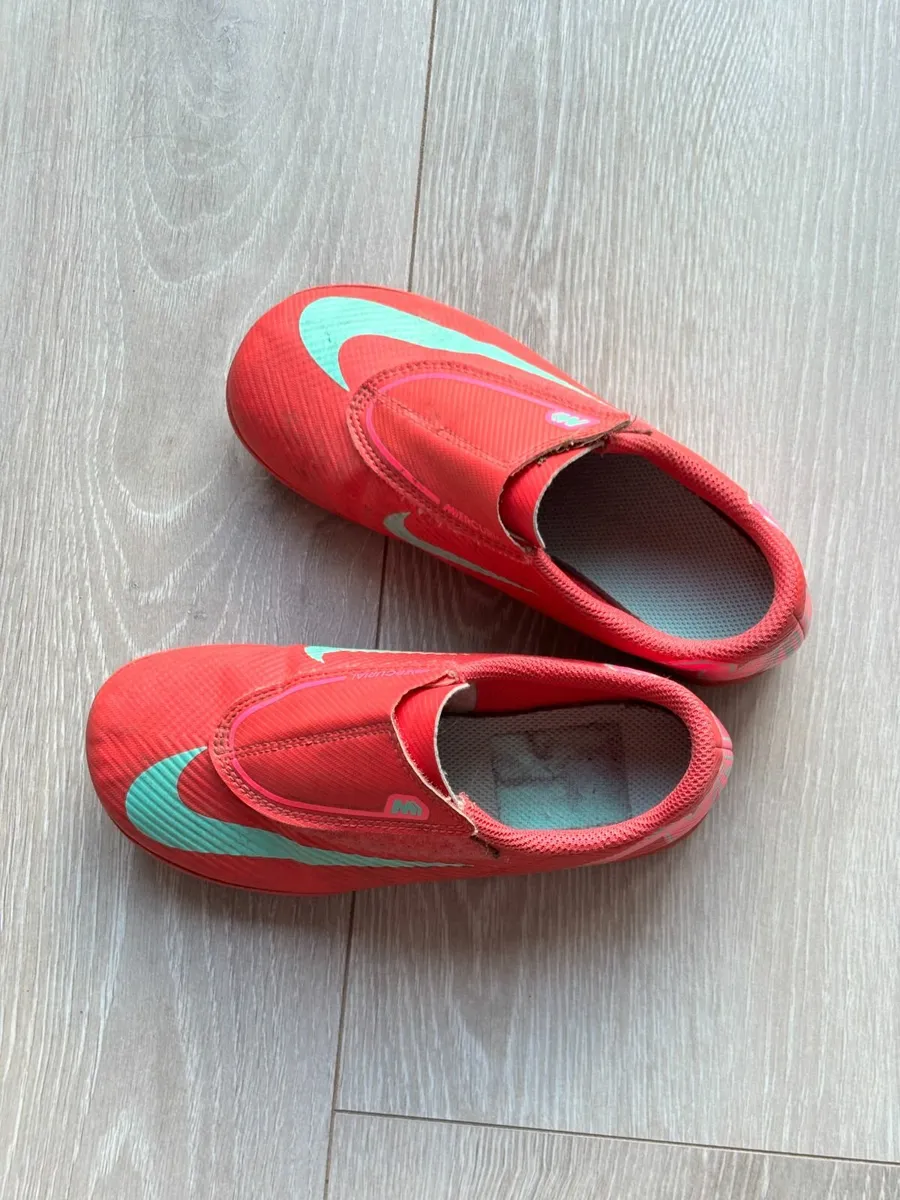 Nike Kids Football Boots – Size 12C – Red & Green - Image 1