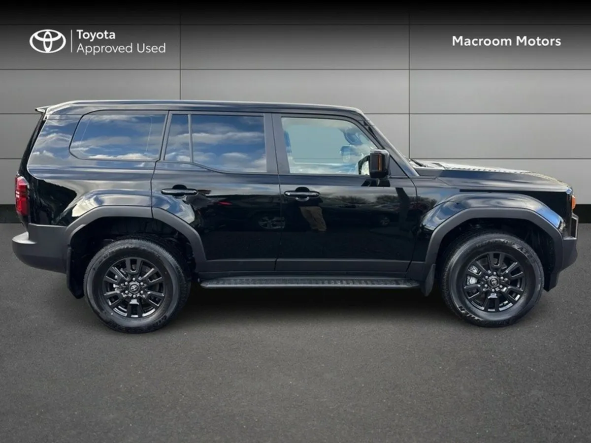 Toyota Land Cruiser Land Cruiser (N1) FRESH XELECT - Image 3