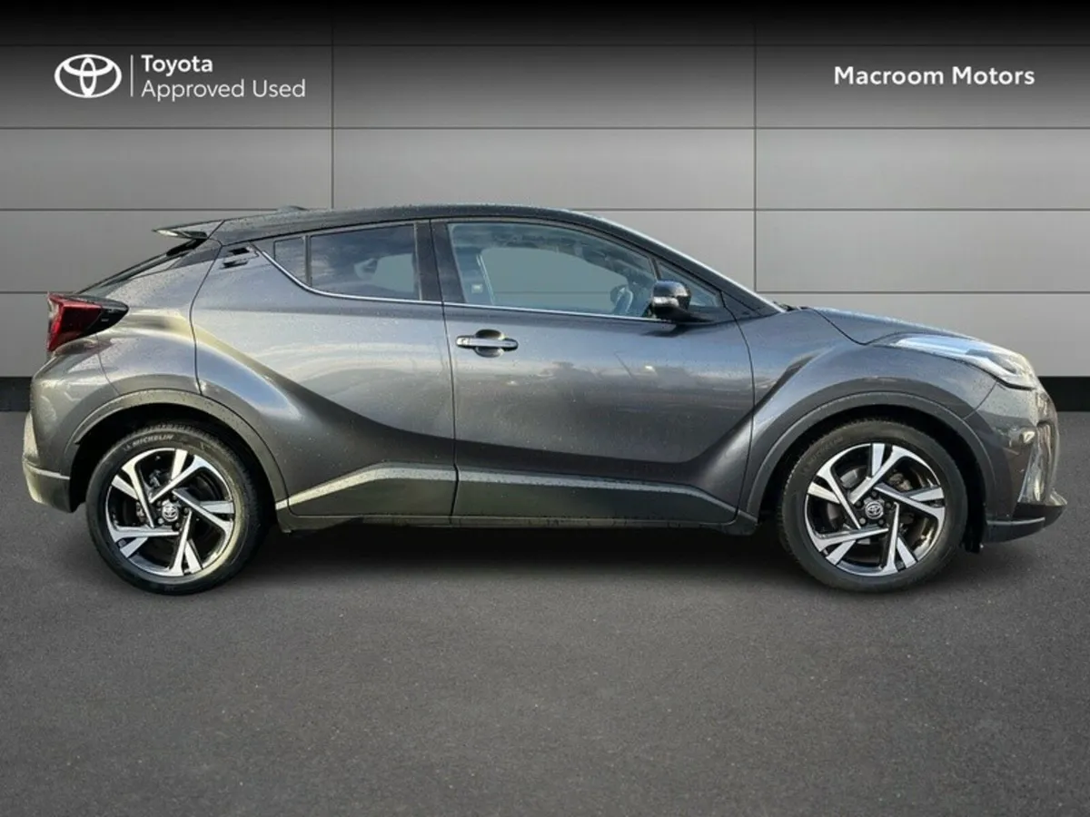 Toyota C-HR FRESH SELECTION OF TRADE-INSC-HR HYBRI - Image 3