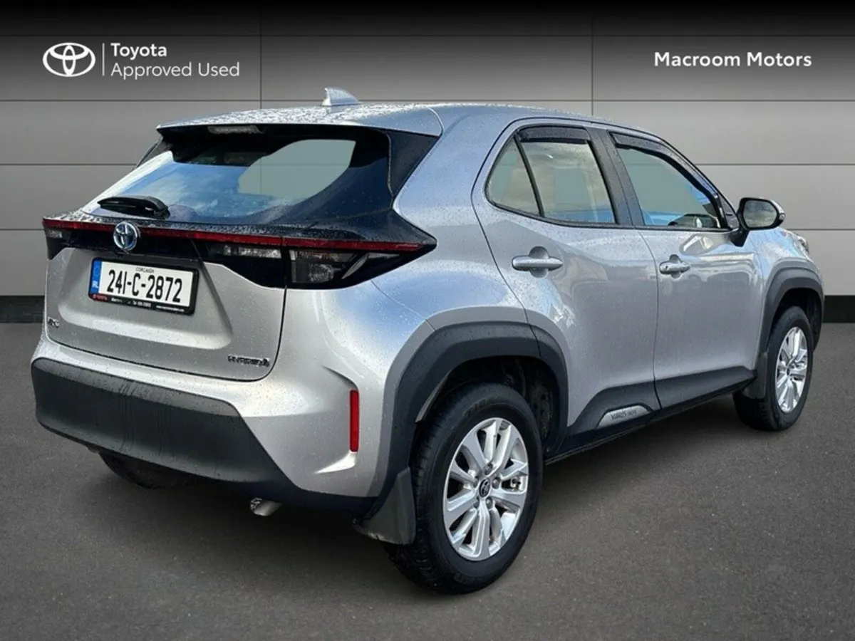 Toyota Yaris Cross FRESH SELECTION OF TRADE-INS YA - Image 2