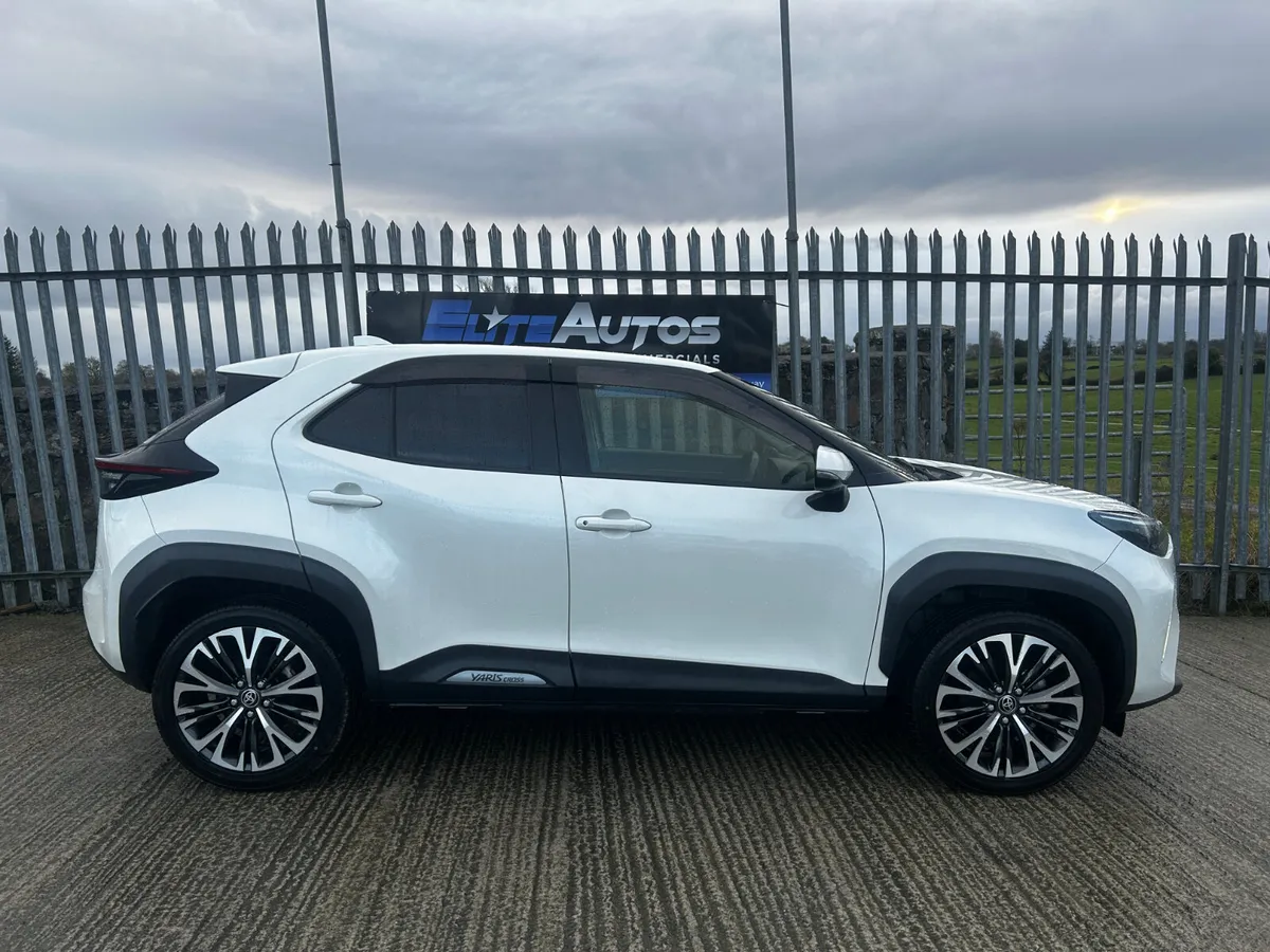 Toyota Yaris Cross Hybrid High  Spec 2020 - Image 3