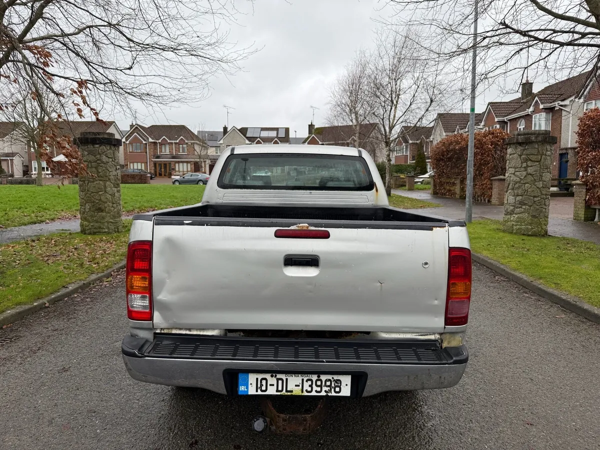 Toyota hilux 2.5 d4d - Image 2