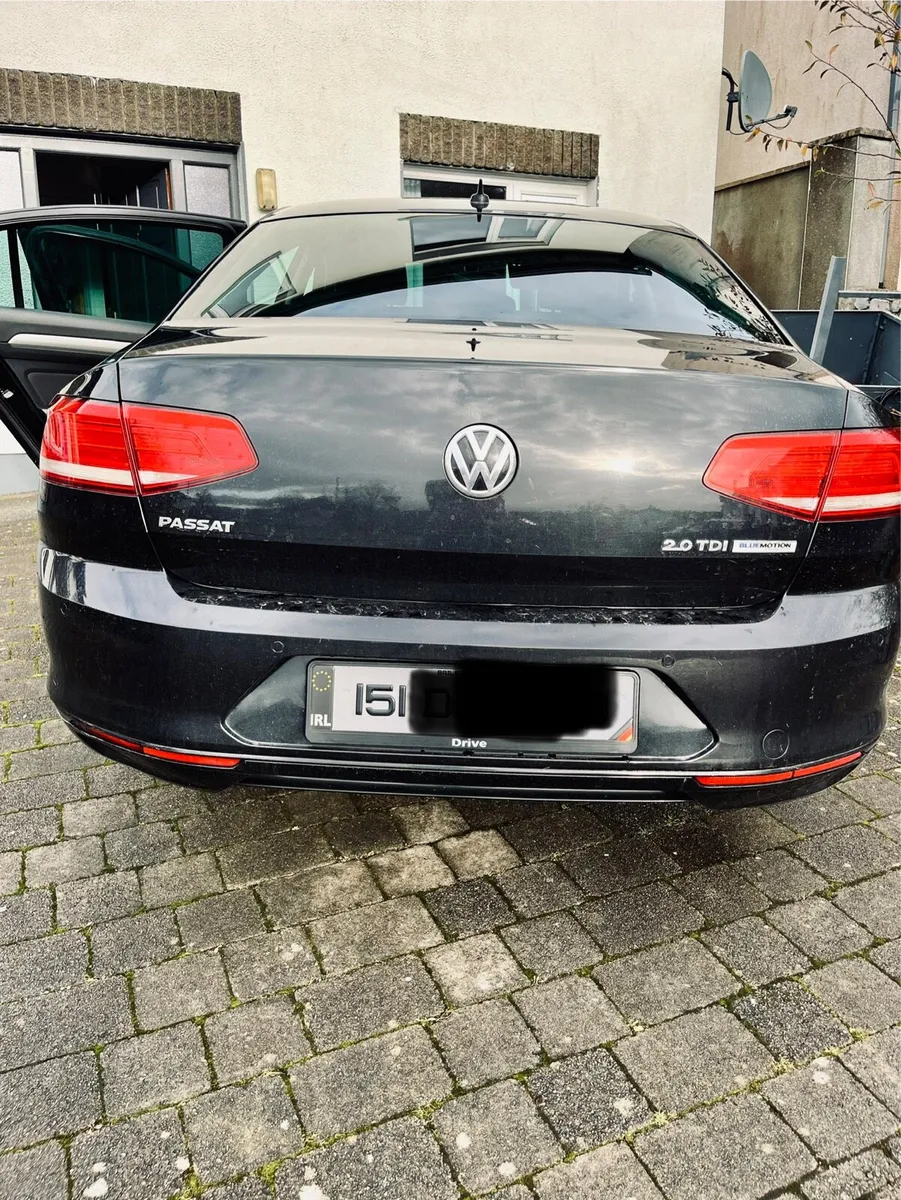 VW Passat 2.0D - Image 2