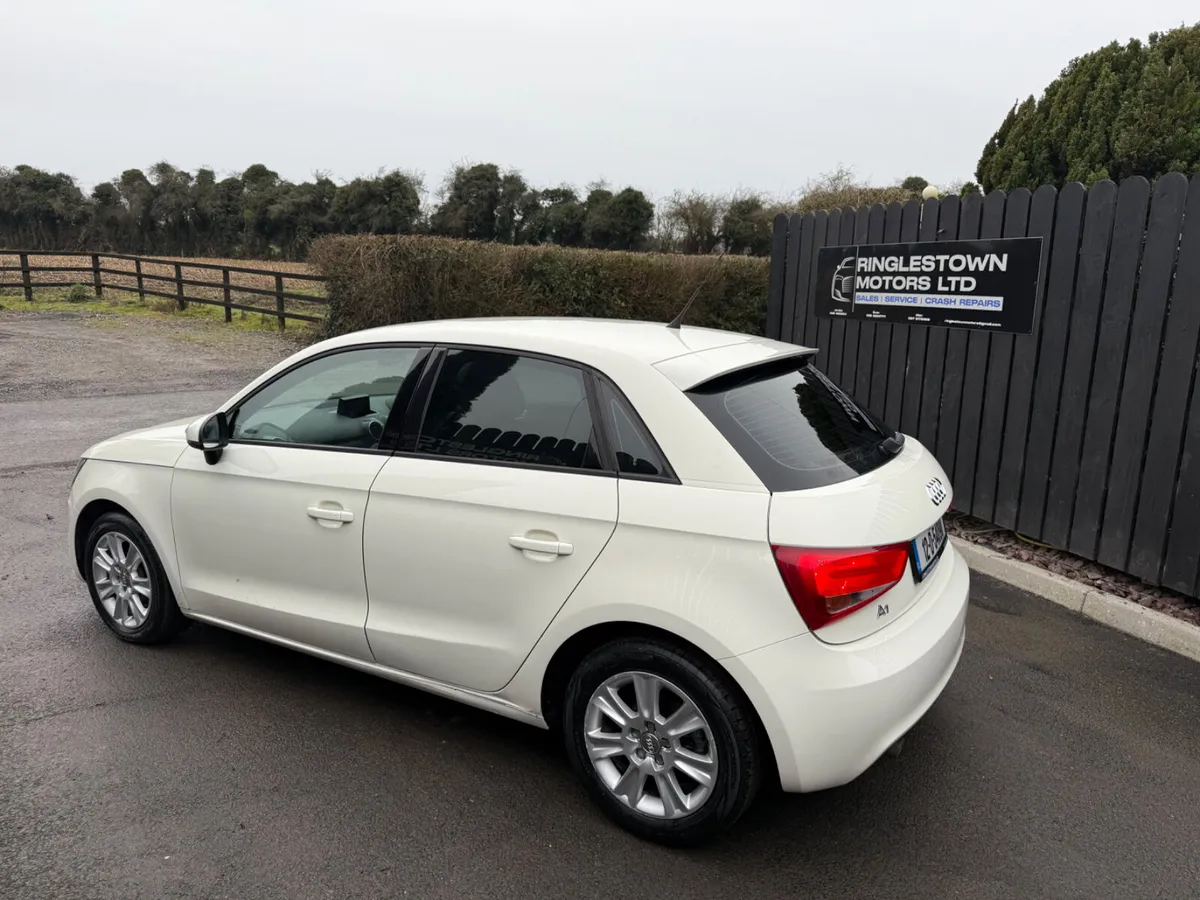 Audi A1 2012 1.6TDI Manual - Image 4