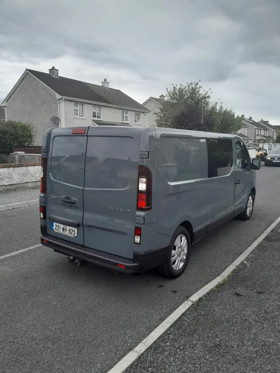 Renault trafic crewcab - Image 2