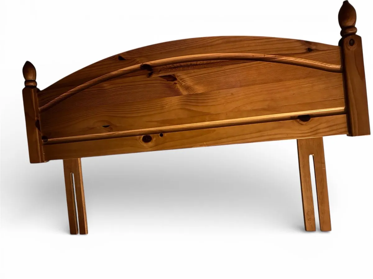 Pine bedroom set. - Image 3