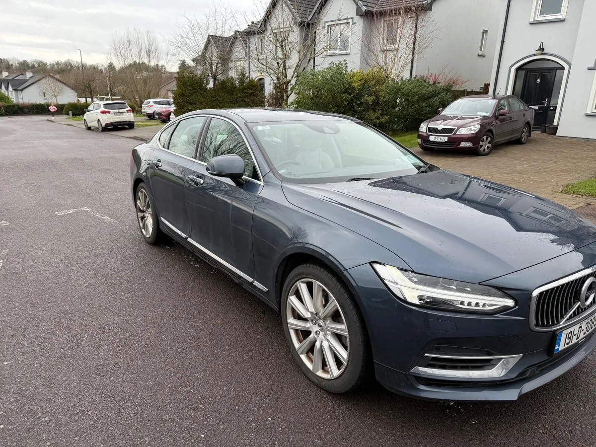 Volvo S90 T8 Inscription - Image 1