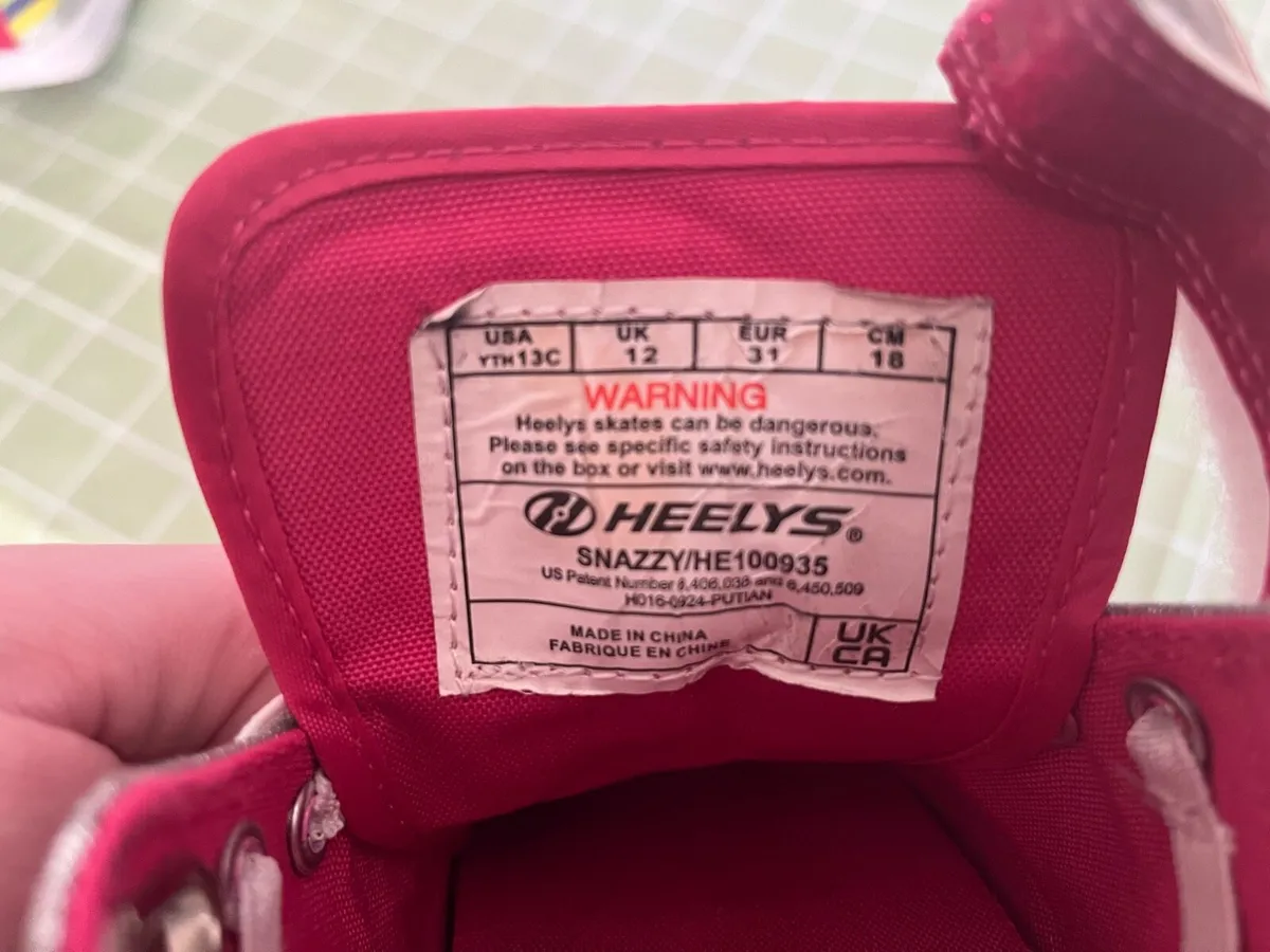 Heelys - Silver Rainbow Heart - UK Size 12 - Image 3