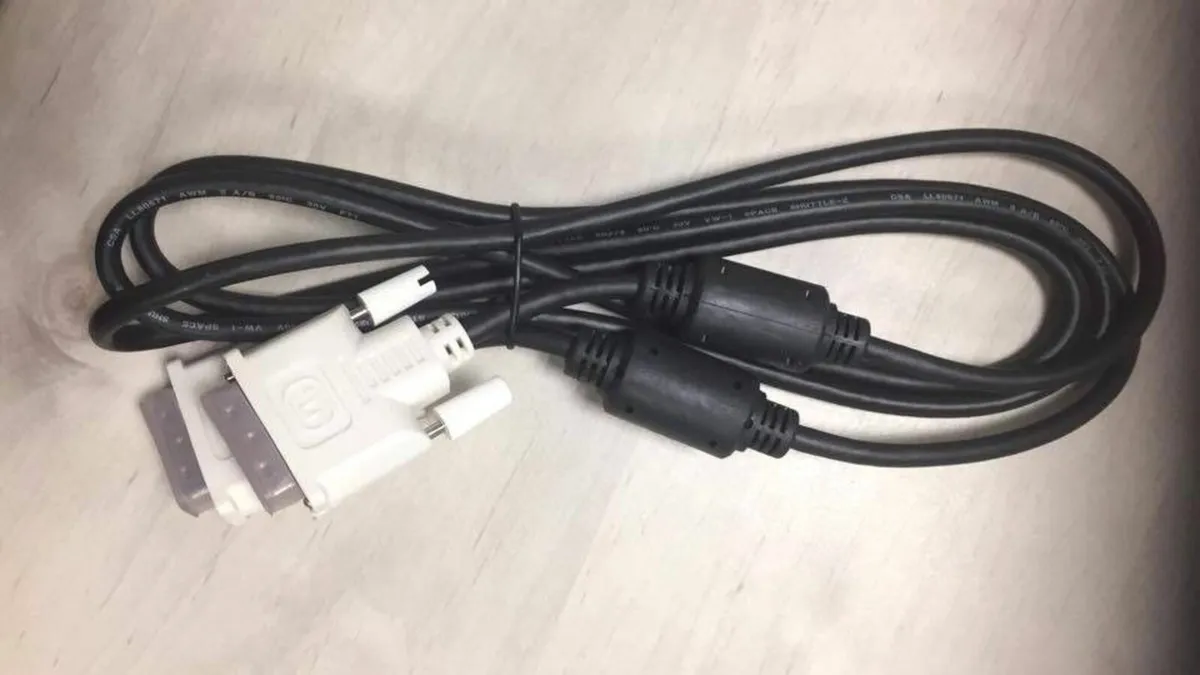 New J0004a cable monitor screen connector cable DV