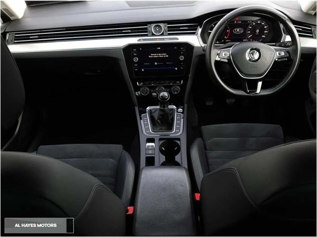 Volkswagen Passat **TINY MILEAGE**2.0 TDI 150HP Hi - Image 2
