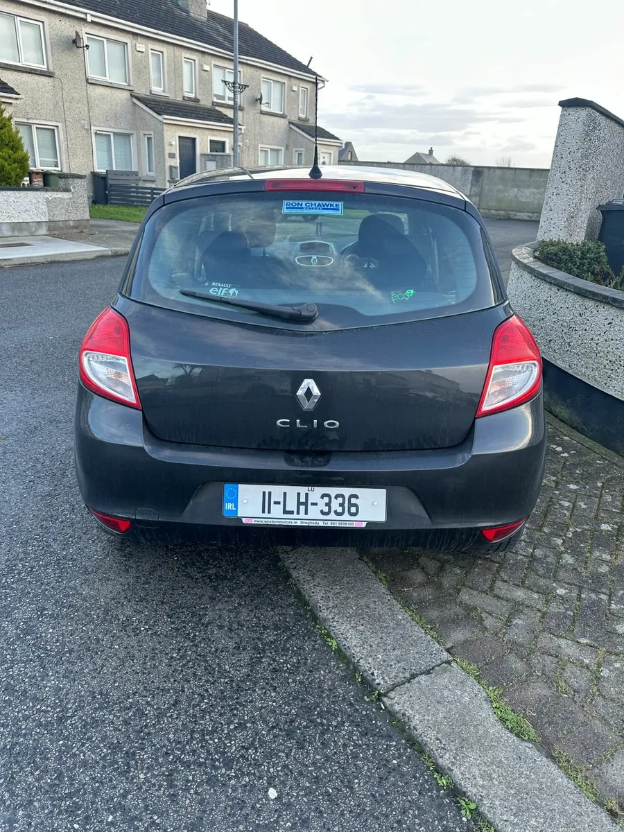 Renault Clio 2011 - Image 2