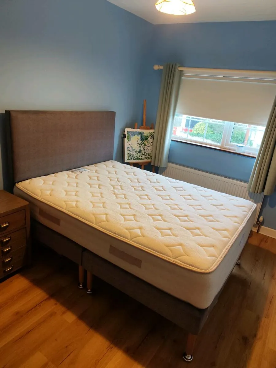 Mattress and bed frame - Image 1