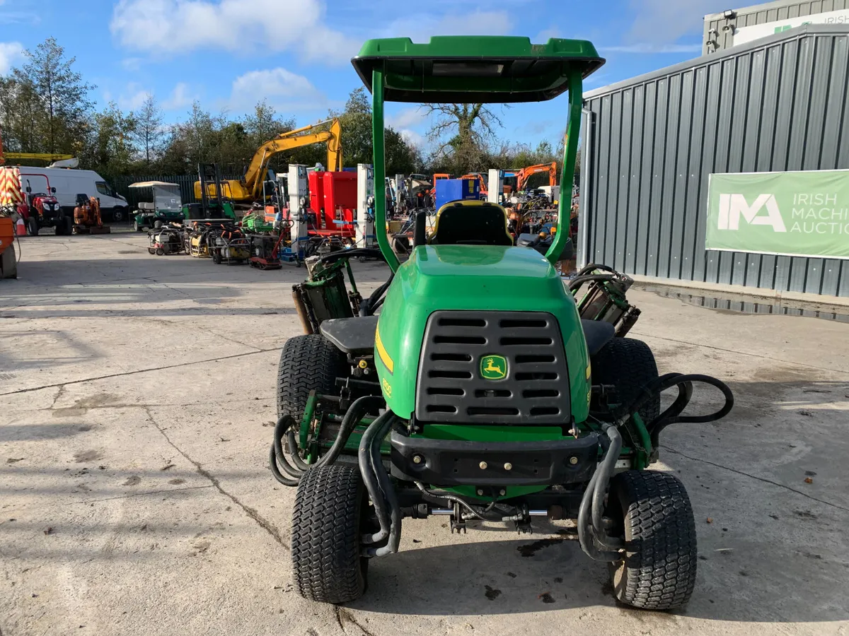 UNRESERVED JOHN DEERE 8700PC FOR AUCTION - NAAS - Image 4