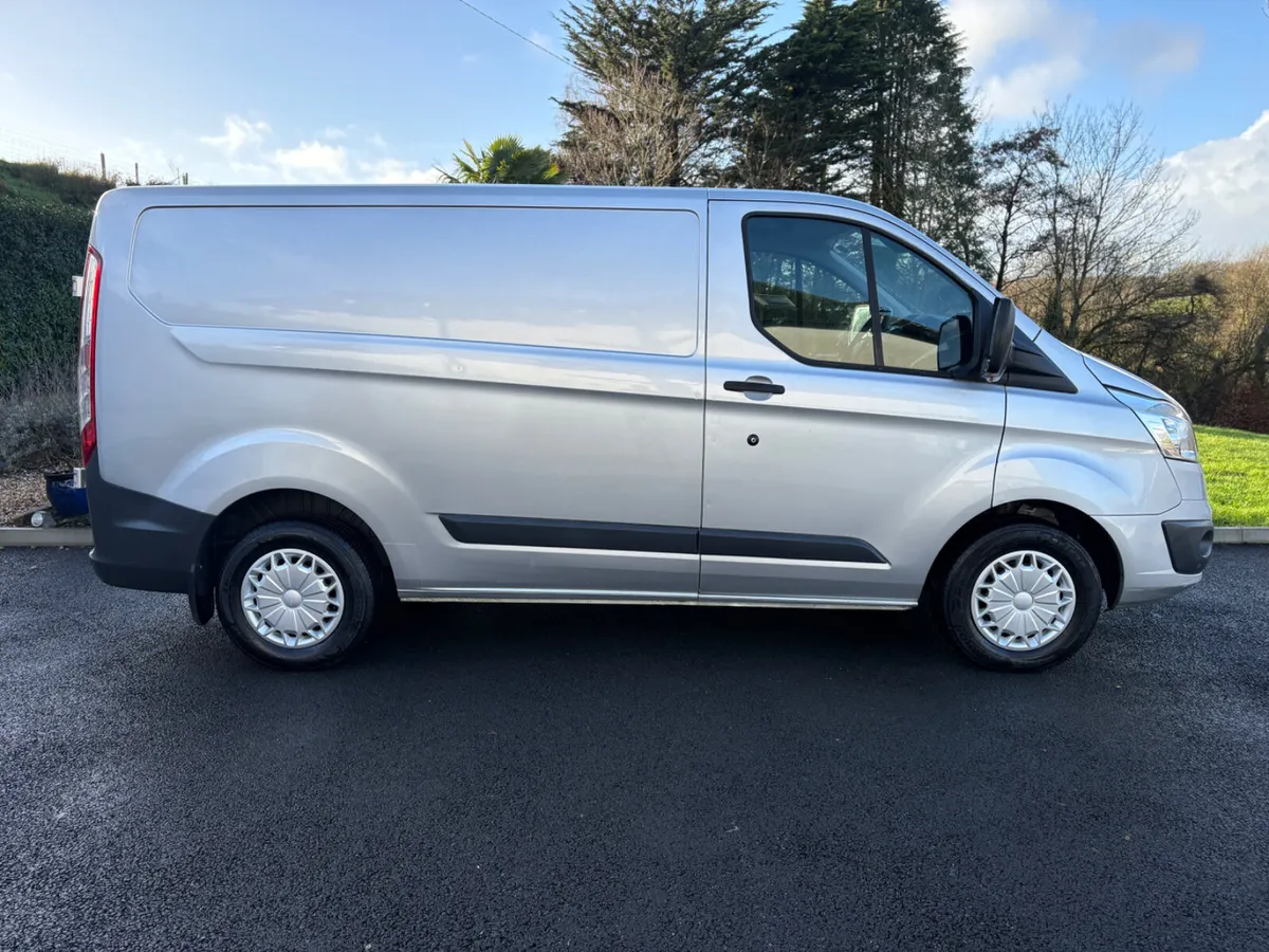 2015 Ford Transit Custom 2.2 Low KM - Image 3