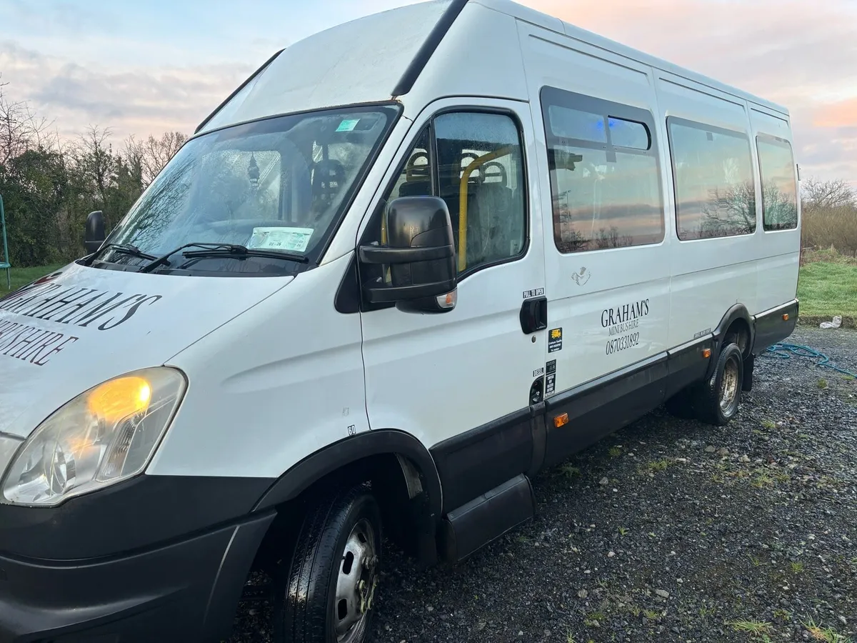 Iveco daily mini bus - Image 2