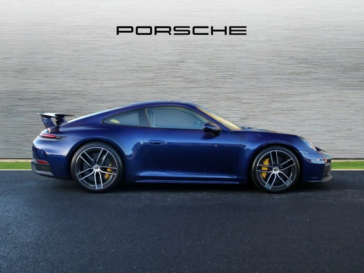 Porsche 911 911 Carrera GTS - Image 4