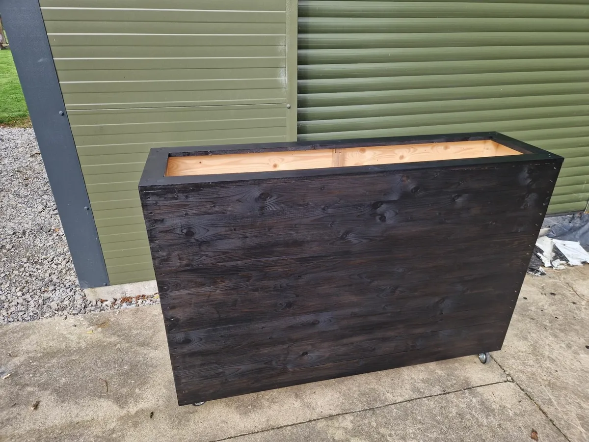 Café Planters - Image 4