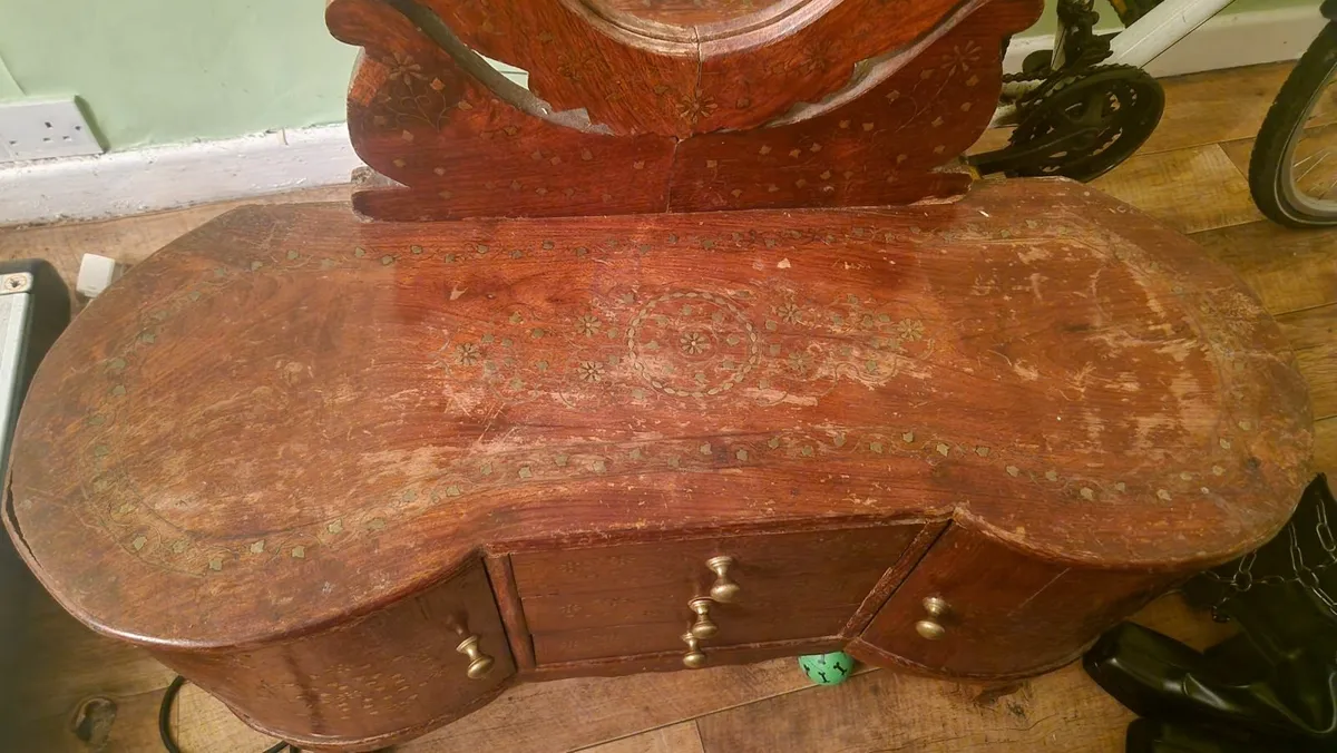 Antique Vintage Mirror & Stand - Image 3