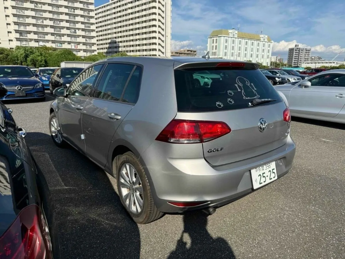 Volkswagen Golf HIGH LINE - FACTORY ALLOYS - PADDL - Image 2