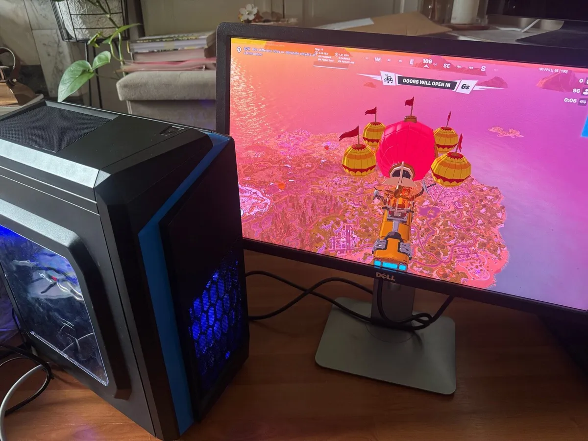 I7 game pc+ monitor - Image 1