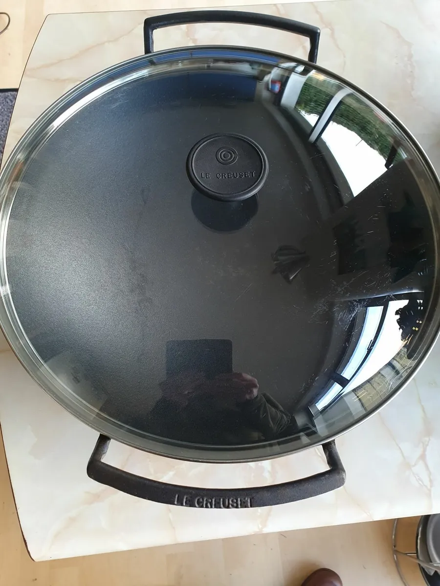 Le Creuset Wok - Image 1