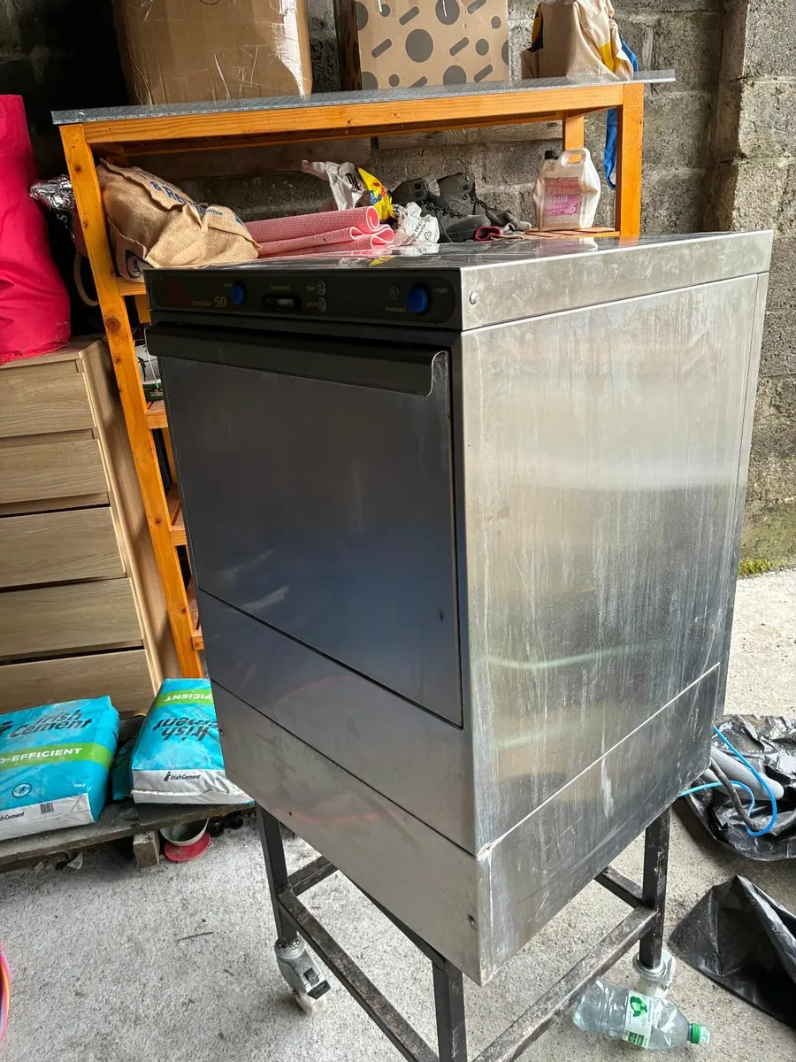 commercial dishwasher - Image 2