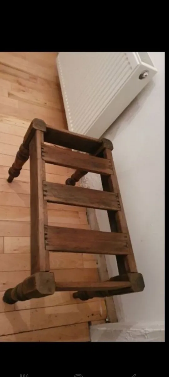 antique hotel luggage stand miller and beatty - Image 1