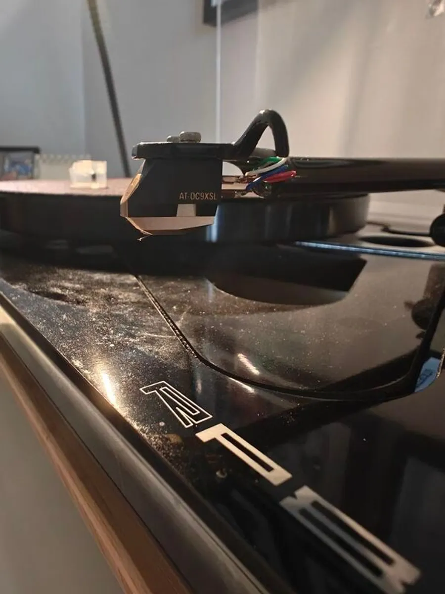Rega RP 8 turntable - Image 3