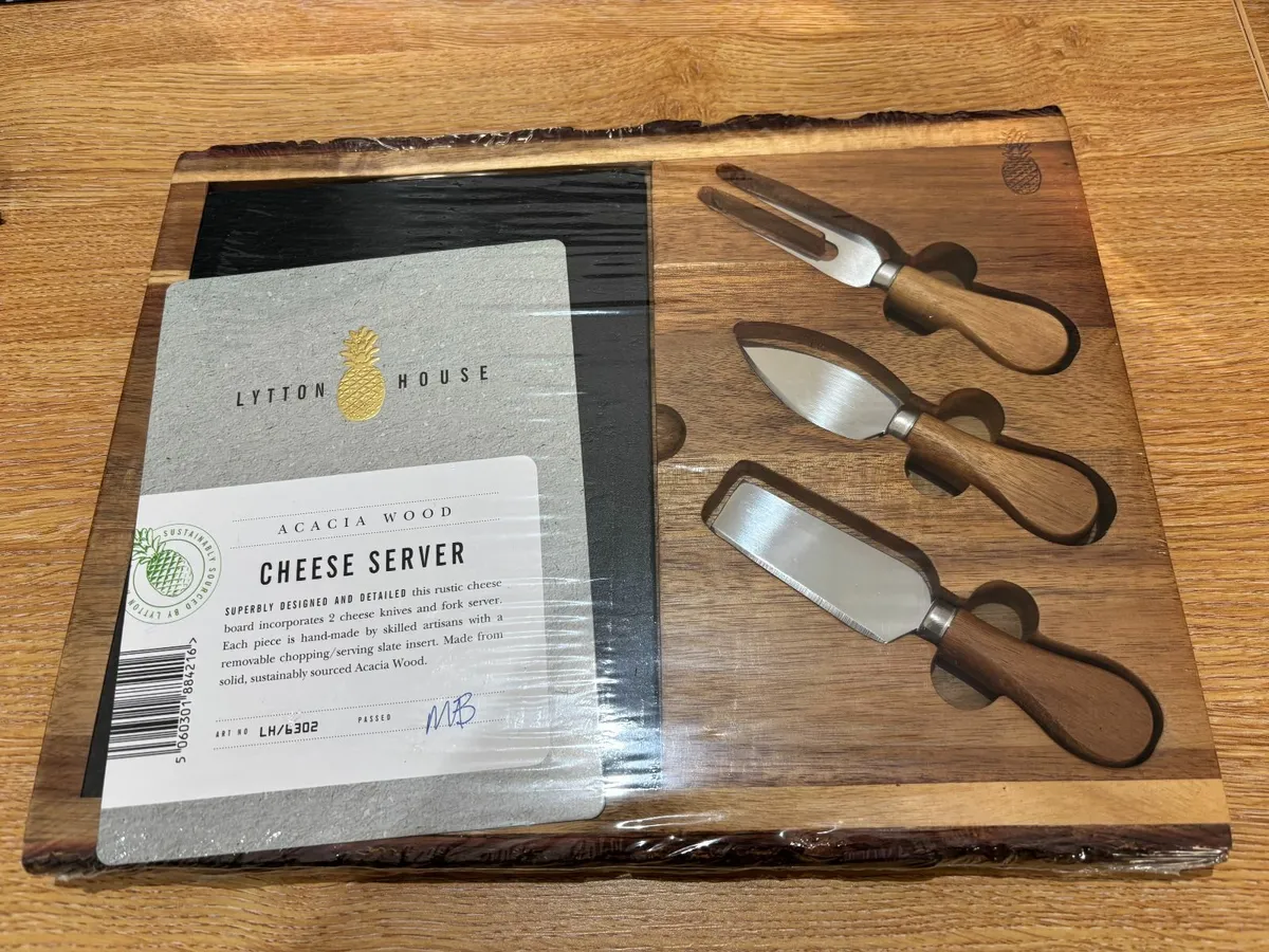 Acacia Wood CHEESE BOARD & SLATE (unopened) - Image 1