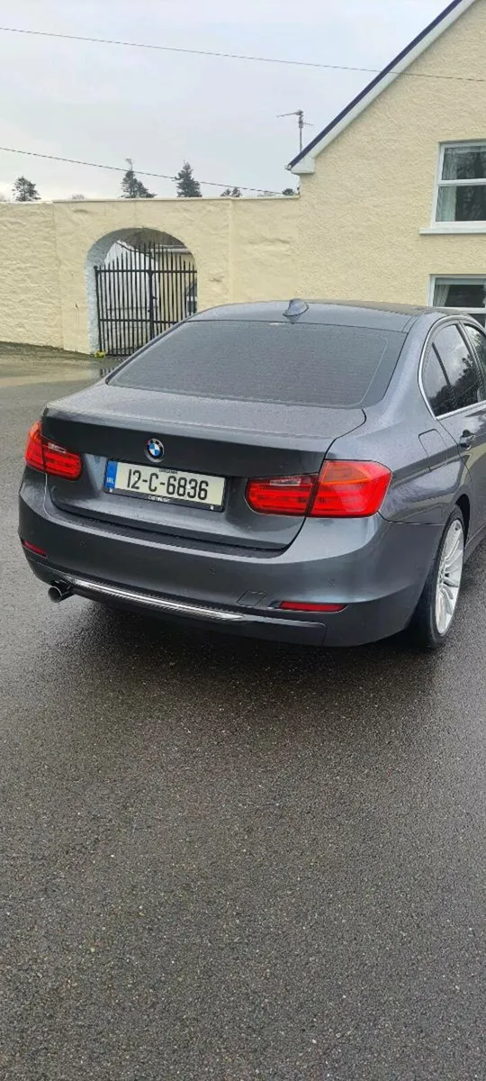 Selling bmw 318d 2012 immaculate condition - Image 3