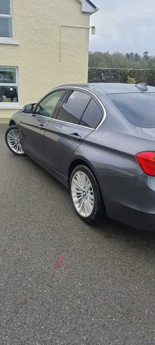 Selling bmw 318d 2012 immaculate condition - Image 4