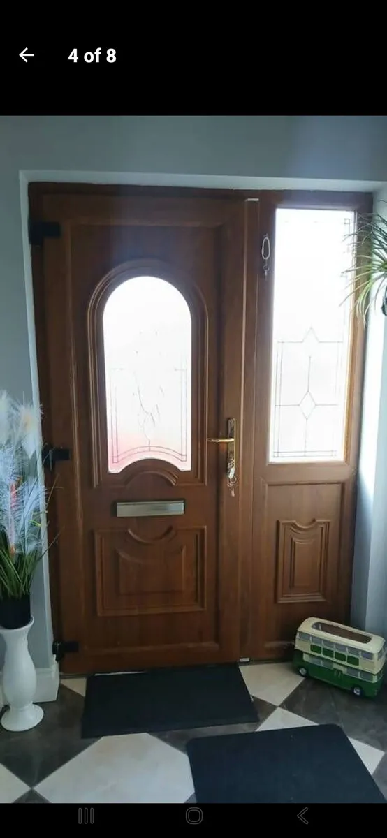 Front door with side panel - Image 4