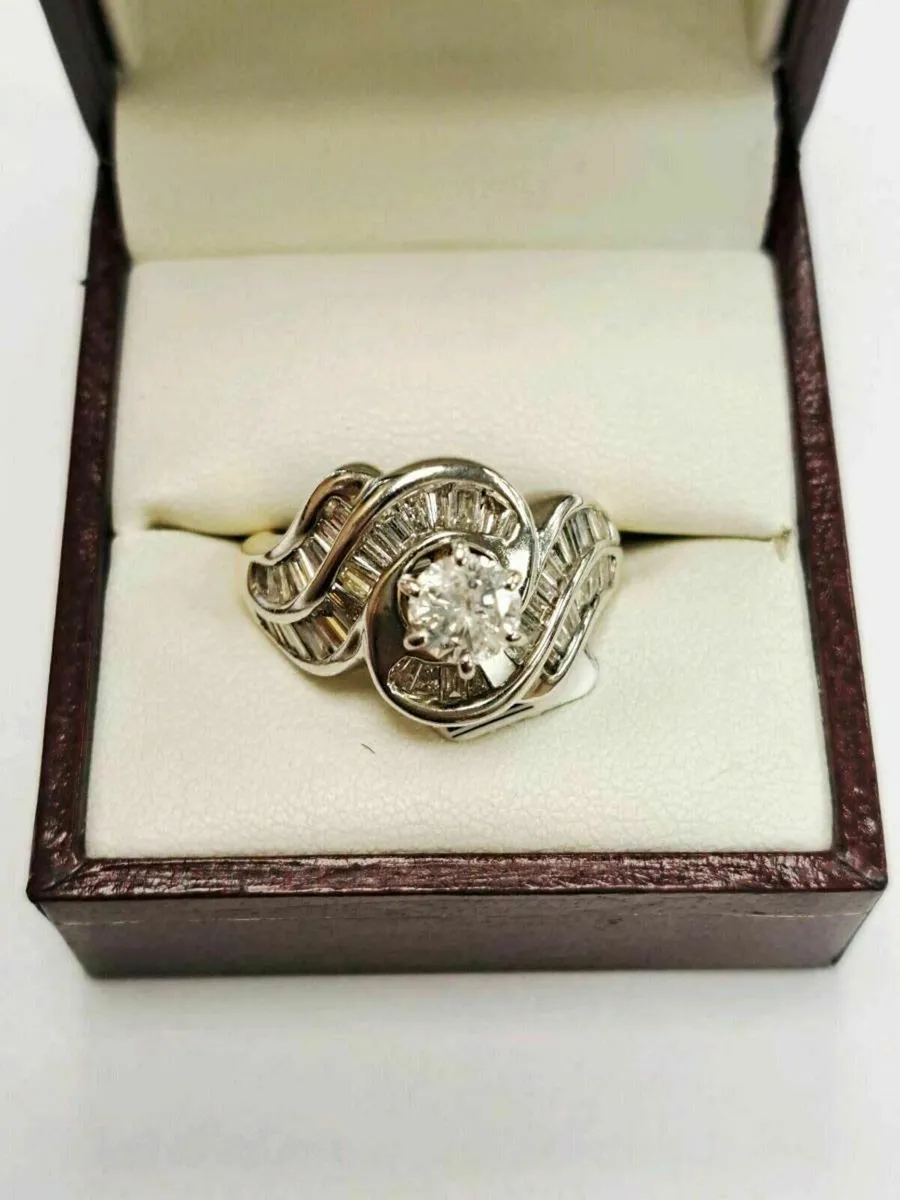 14K Diamond Ring 14CT - Image 1
