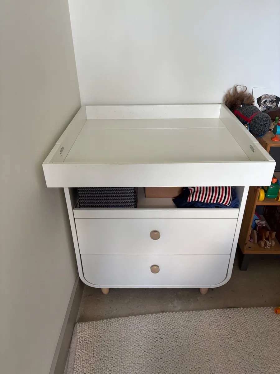 Changing table with drawers - Image 4