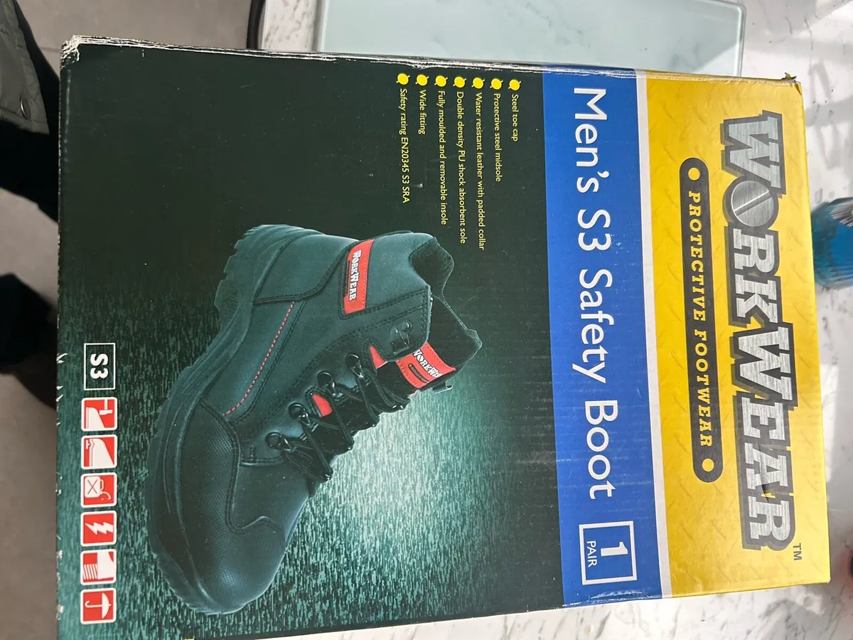 Men’s S3 Safety Boots - Image 1