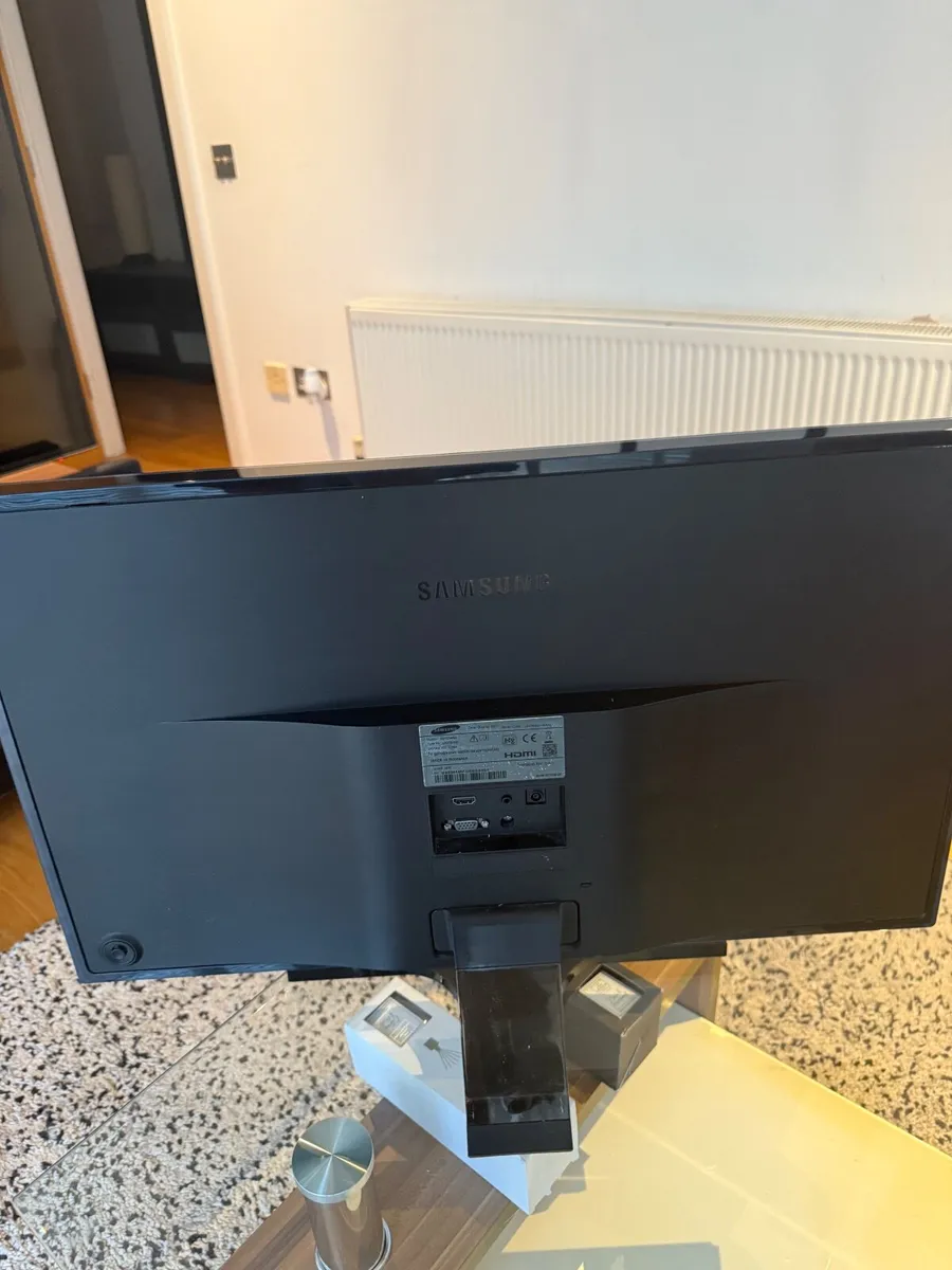 PC Monitor - Image 2