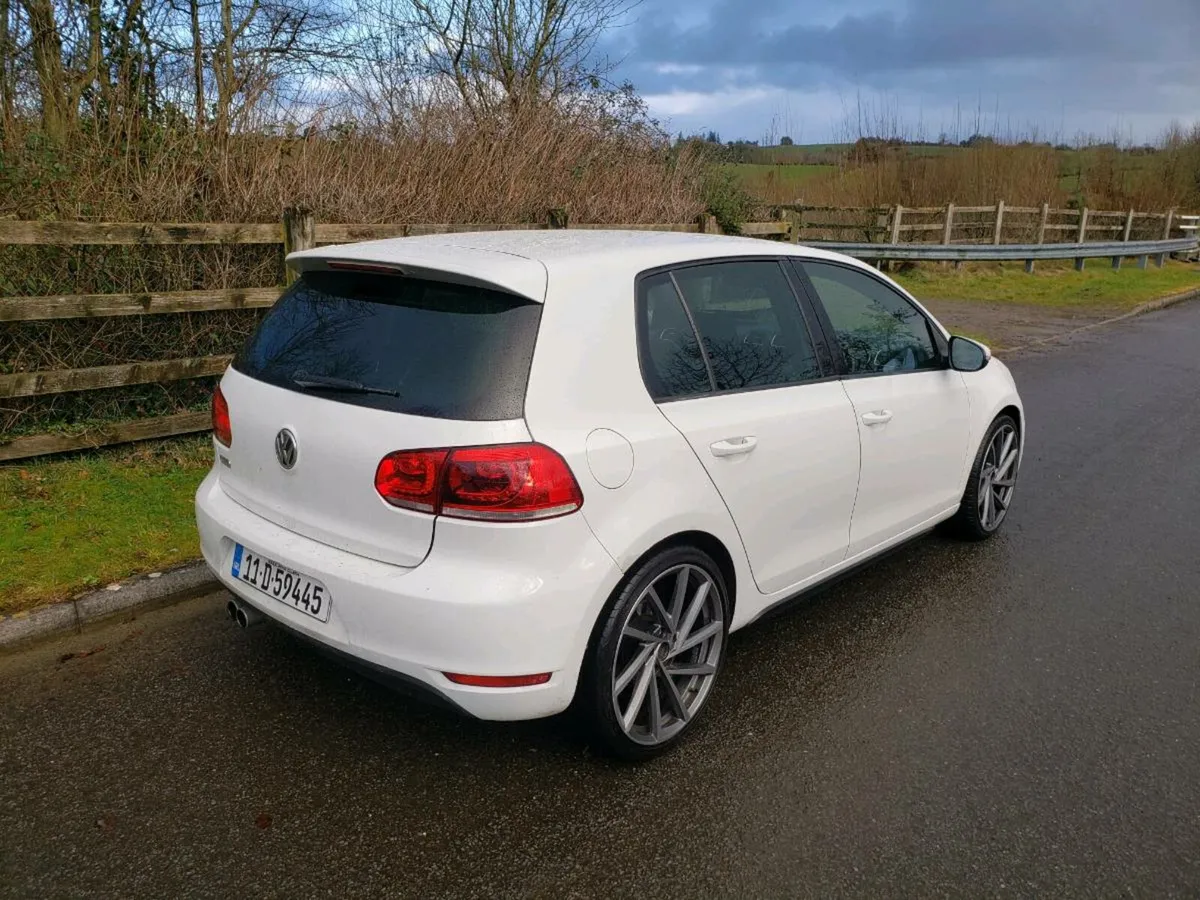 2011 Volkswagen Golf GTD 2.0TDI - Image 2