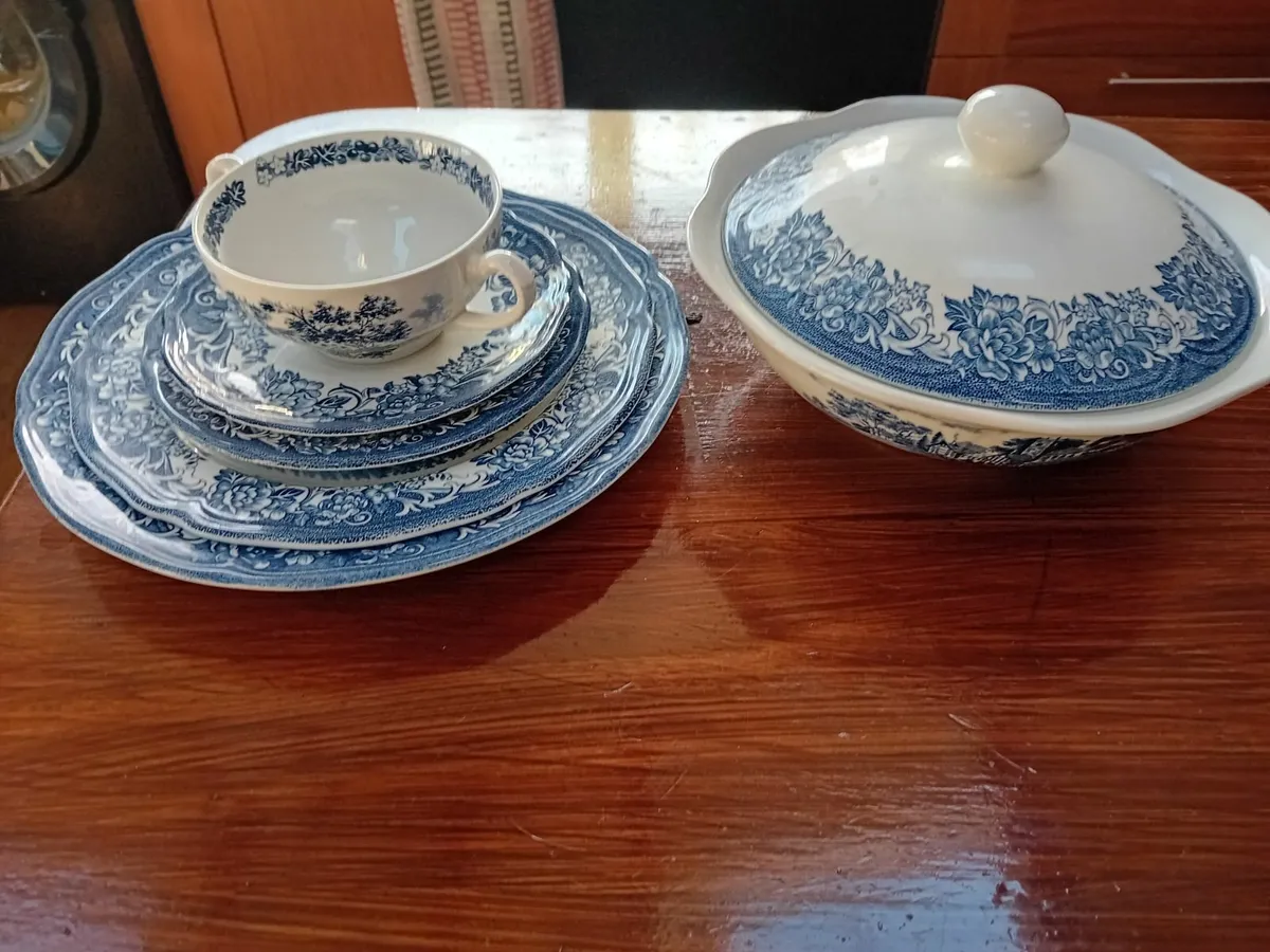 Dinner Service - Image 2