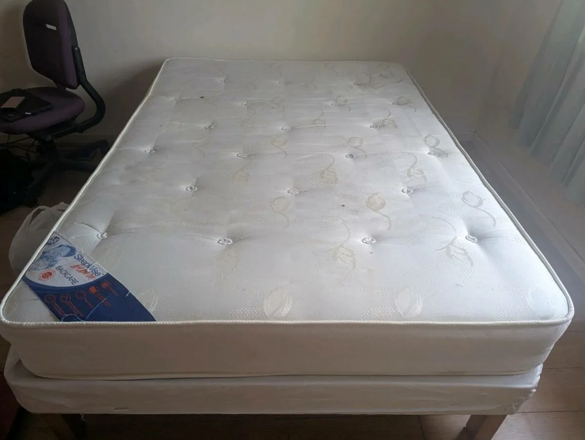 Double bed - Image 3