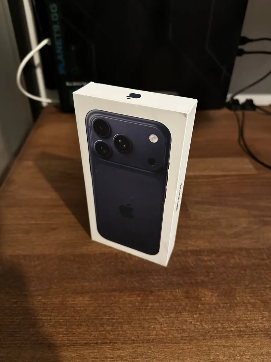 iPhone 17 Pro - Image 2