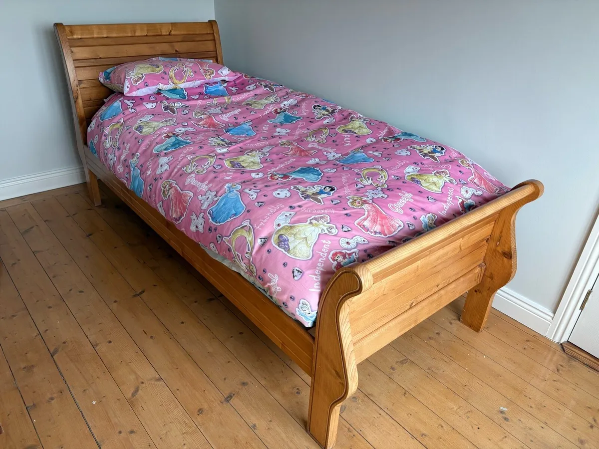 Single Bed - Image 3