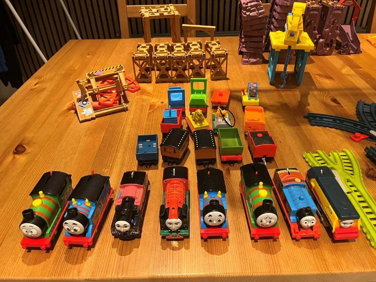FISHER PRICE Thomas and Friends Playsets - Image 4