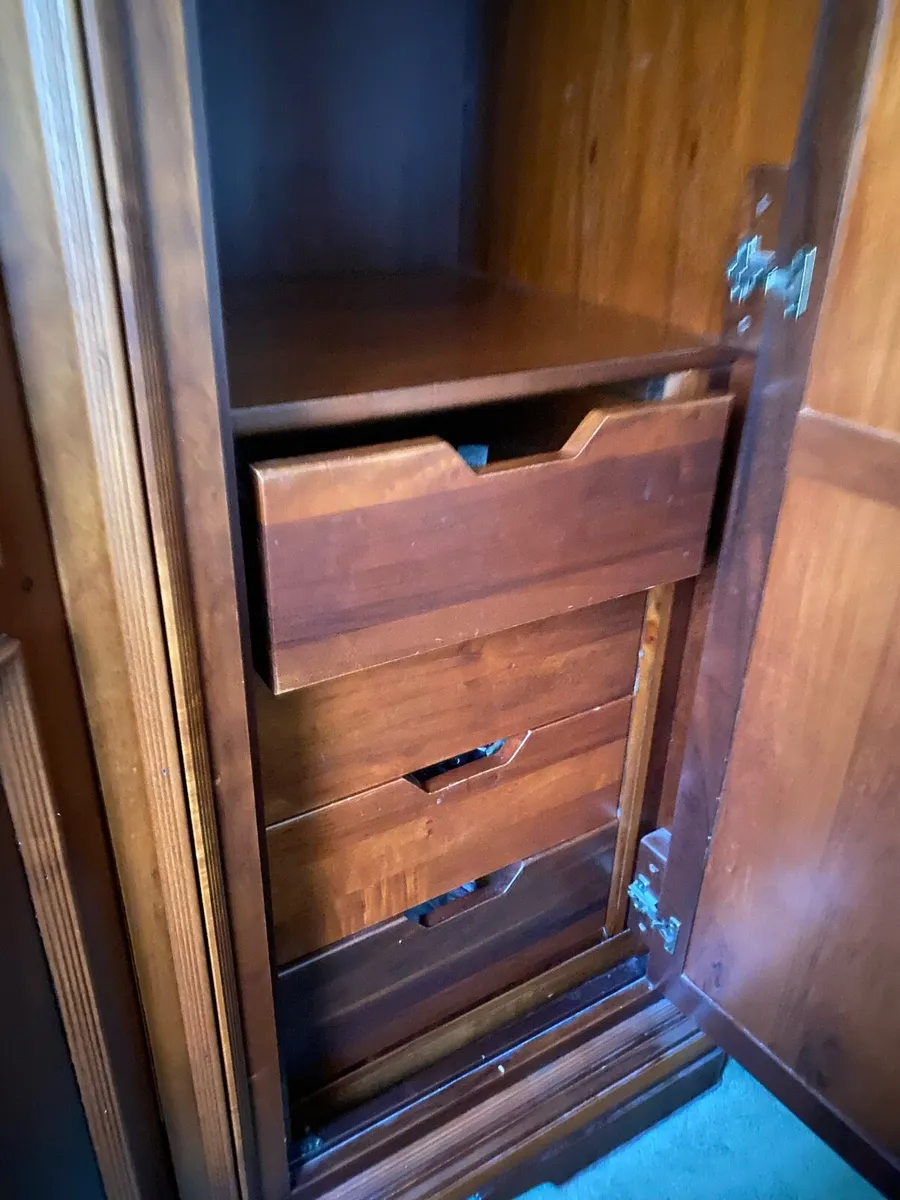 Mahogany wardrobe - Image 3