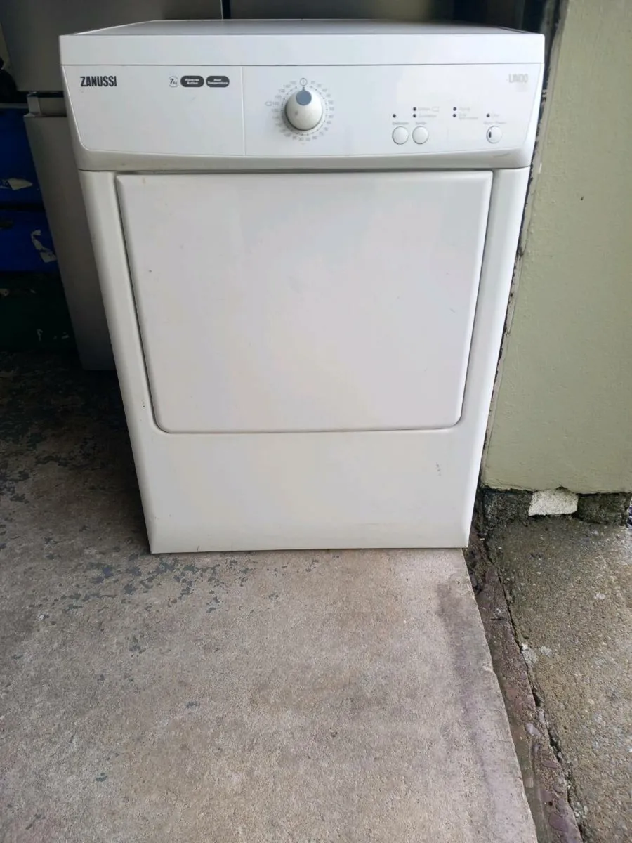 Zanussi vent dryer - Image 1