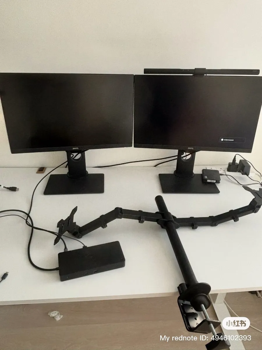 2 Benq 24 inch monitor, stand and docking station - Image 1
