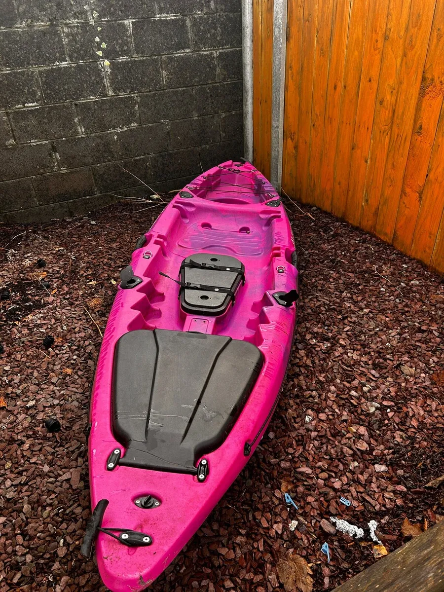 Kayak/ Paddle/Lifejacket - Image 4