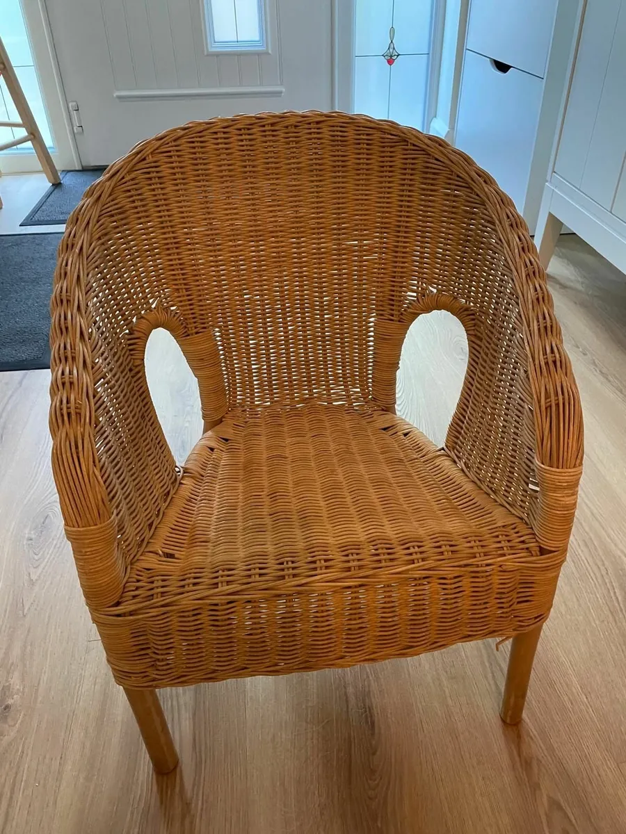 Kids Chair in excellent condition - Image 2