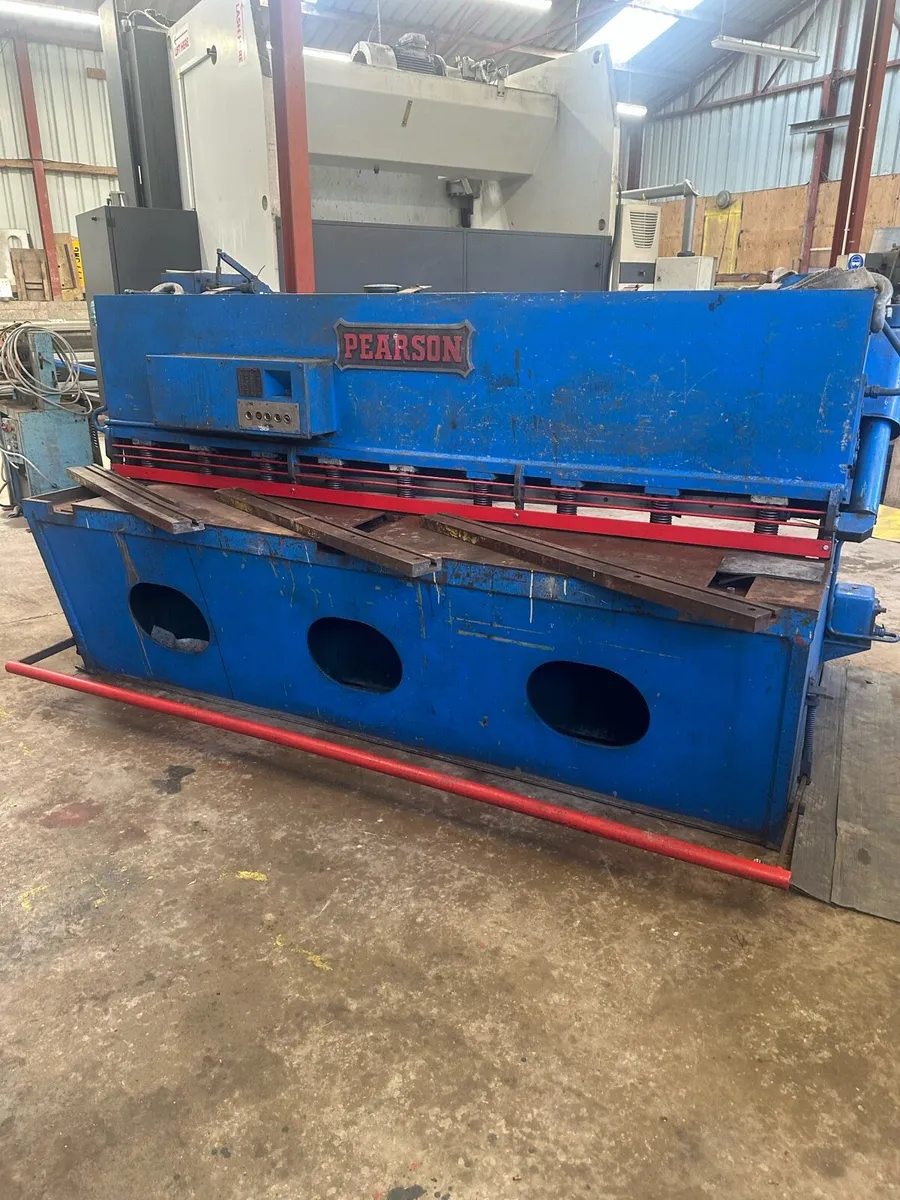 Pearson Guillotine - Image 1