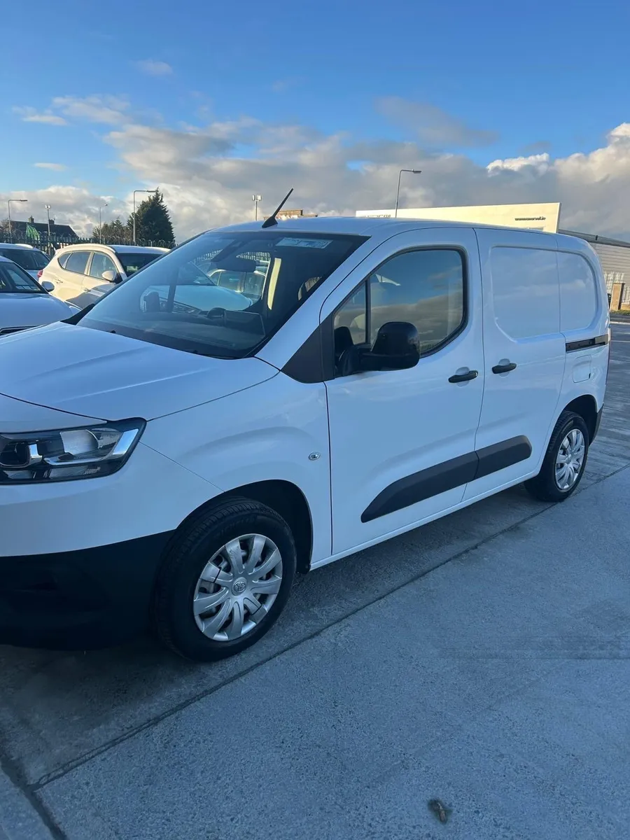 Toyota Proace City - Image 3