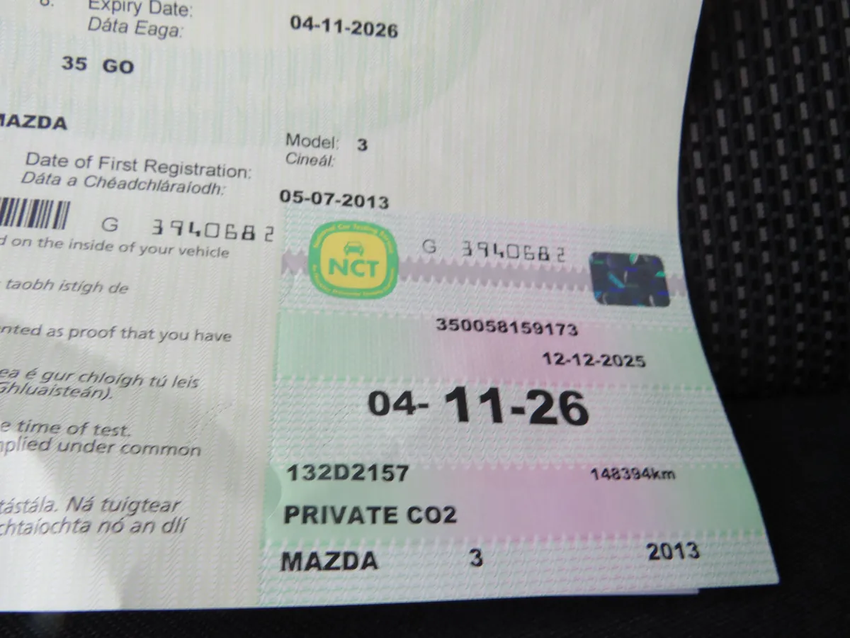 Mazda Mazda3 2013 LOW MILEAGE DIESEL 4DR - Image 4